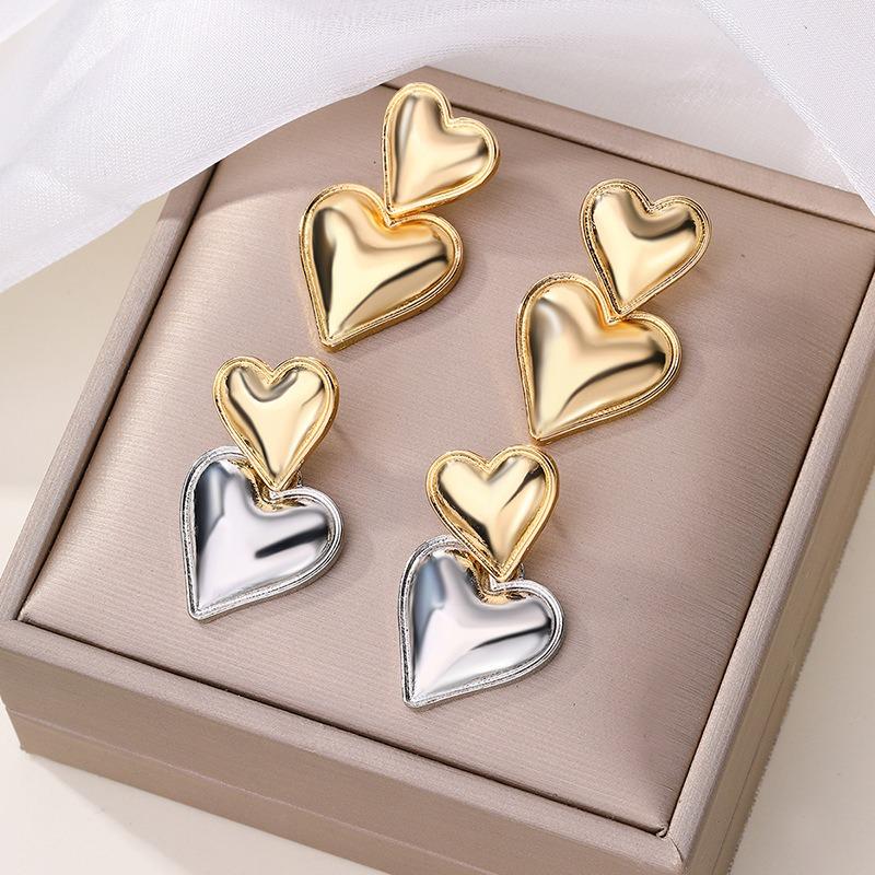 New Accessories Fashion Versatile Love Earrings Personalized Women's Stud Earrings Niche Earrings Earrings