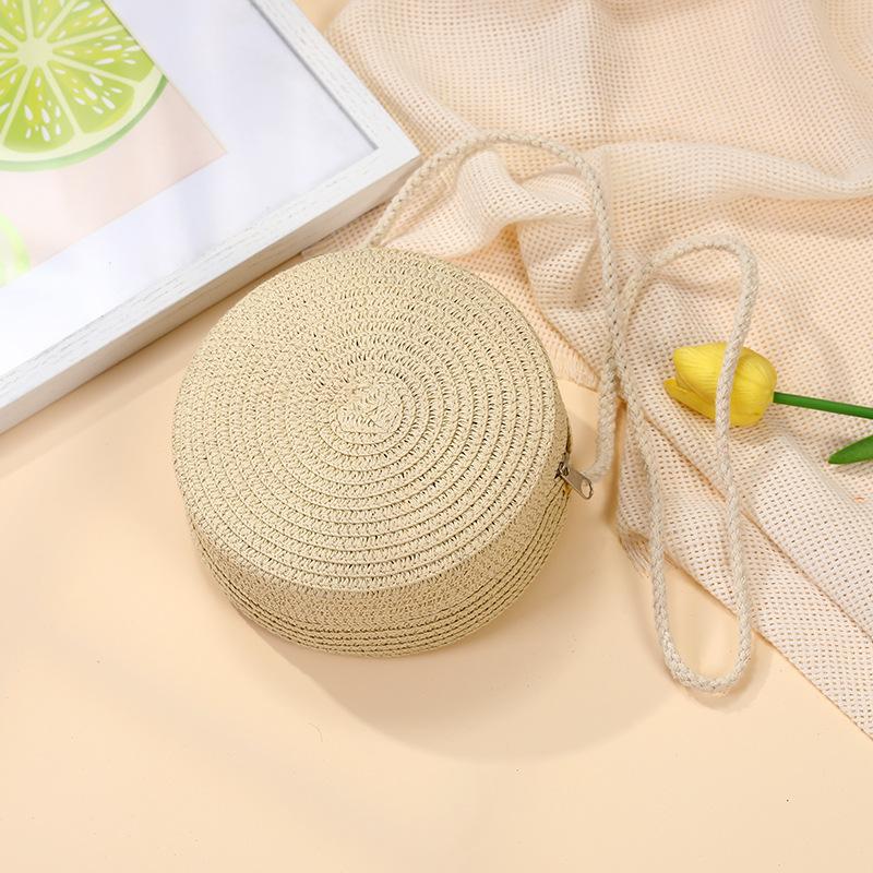 Children's bags Girls messenger bags New summer woven straw bags Seaside vacation girls round shoulder bag