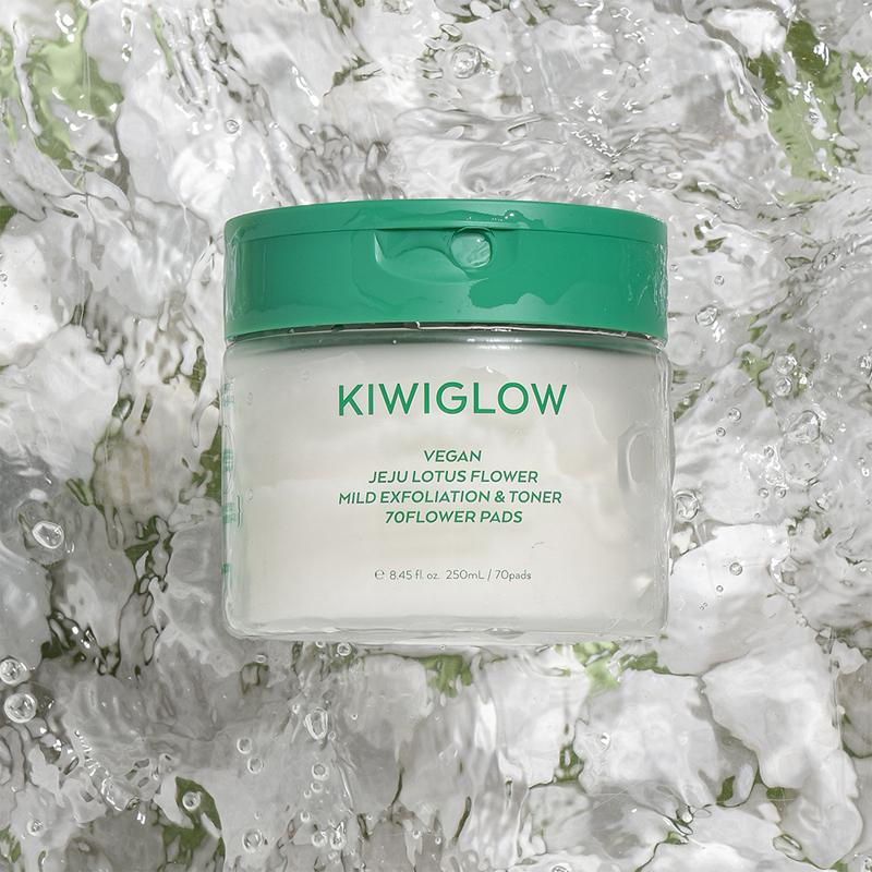 KIWIGLOW Veganische Jeju Lotusblüten Milde Exfoliation & Toner 70 Blütenpads 250ml 70 Stück