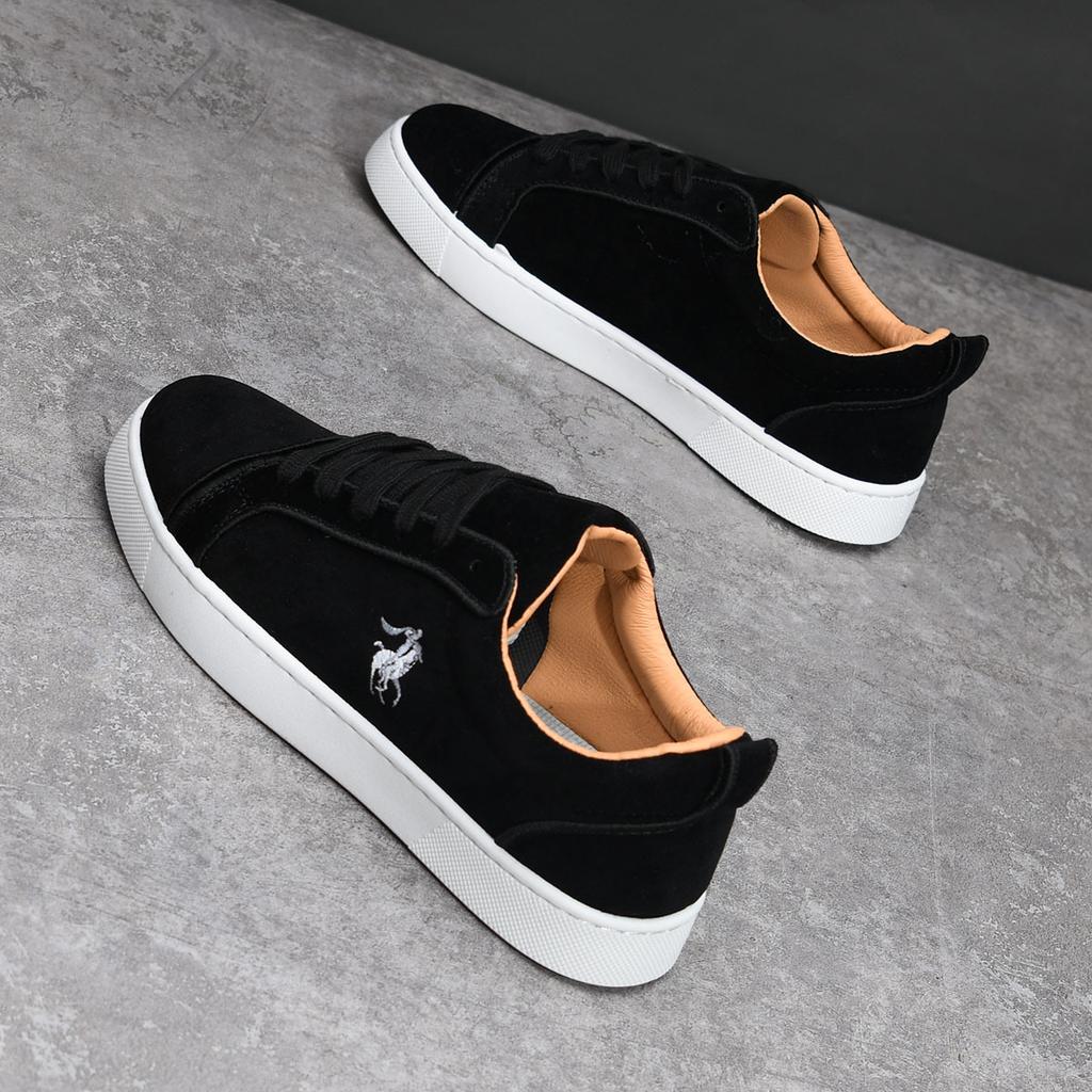 22 new autumn black German training shoes low-top casual sports shoes breathable, deodorant and wear-resistant tide shoes