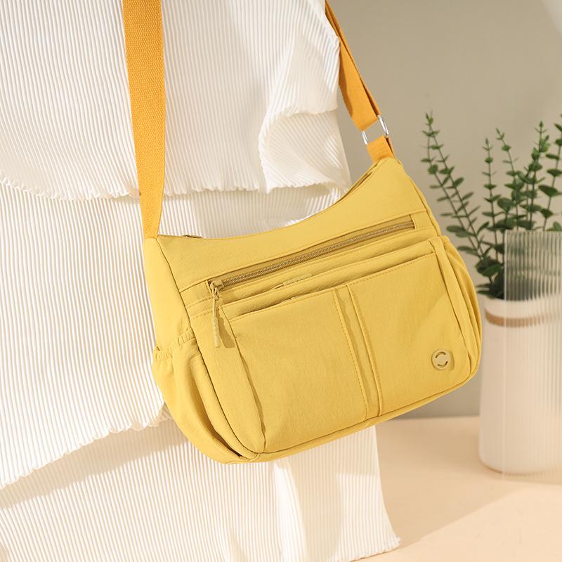 Solid Color Commuter Women's Bag Large Capacity Shoulder Crossbody Bag Multi-compartment Mobile Phone Bag