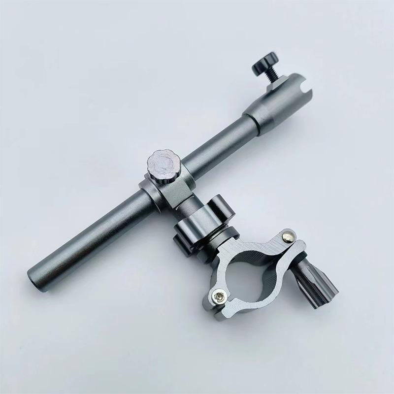 Ensemble Chaise de Pêche Chevalier Européen: Accessoires Universels avec Râtelier de Tourelle, Garde-Poisson et Plateau à Appâts.