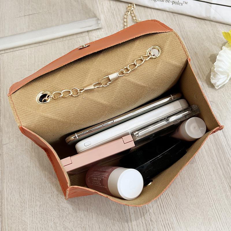 New Autumn Korean Style Fashion V Shaped Tassel Embossed Small Square Bag for Women Simple Shoulder Bag