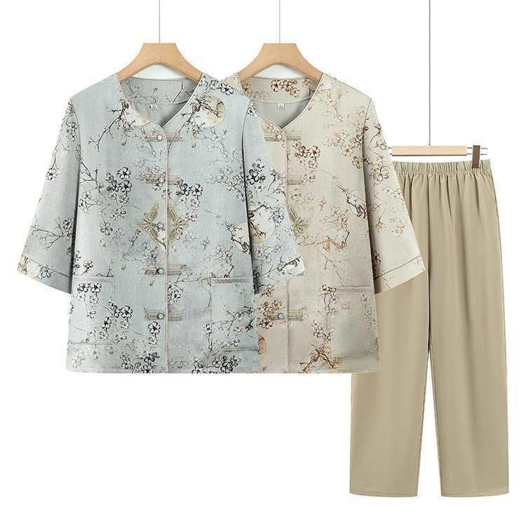 Stylish Chinese Summer Suit: Short-Sleeve Shirt for Middle-Aged & Elderly Women