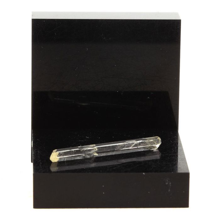 Pierres et Minéraux. Quartz. 33.35 ct. La Gardette Mine, Bourg d'Oisans, Isère, France.