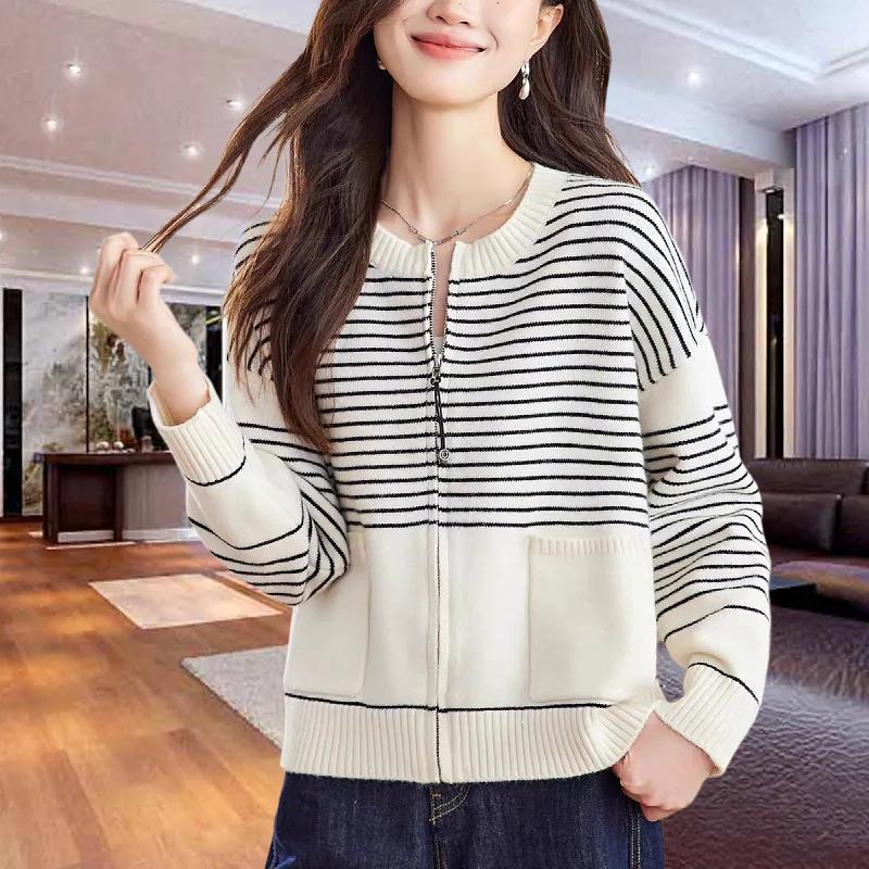 Spring and Autumn Casual Loose Zipper Knitted Cardigan Women's Outer Striped Top Autumn Large Size Coat