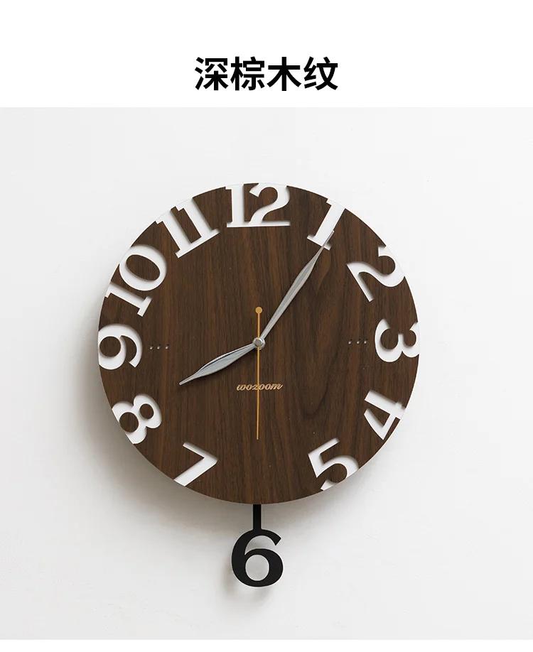 Dekorative Wanduhr für den Esstisch. Wohnzimmerhotel. Moderne stille Wanduhr. Einfache Holz-Wohnungsdekoration. Wanduhr.