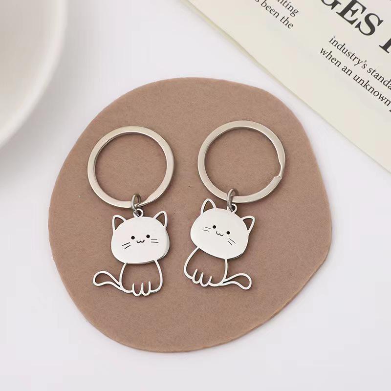 Creative Stainless Steel Cartoon Cat Couple Keychain - Cute & Simple Design