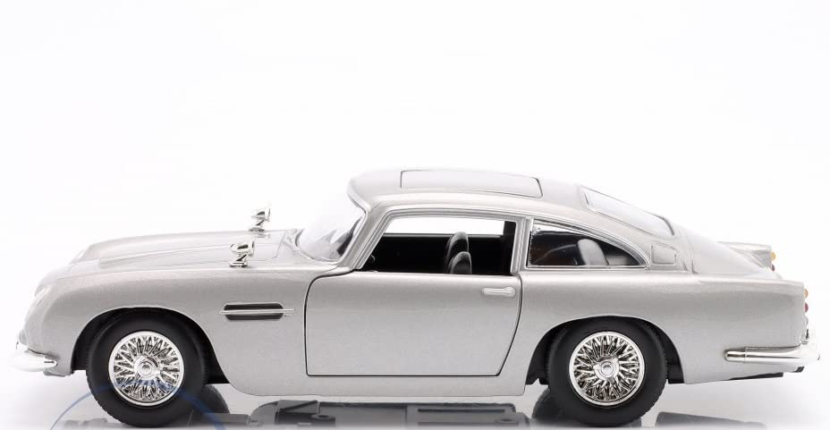 MOTORMAX Měřítko 1/24 Aston Martin Bond Car Kovová stavebnice, ASTON MARTIN DB5 COUPE 1965, z filmu 007 Goldfinger (stříbrný) [Paralelní import]