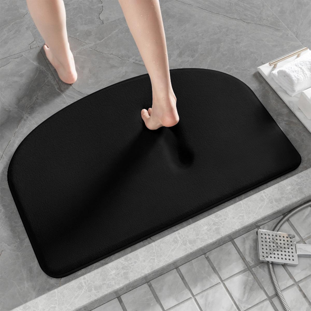 

Solid color flannel bathroom semicircular soft mat furry shower room non-slip mat thick toilet absorbent mat entrance mat 400MMx600MM