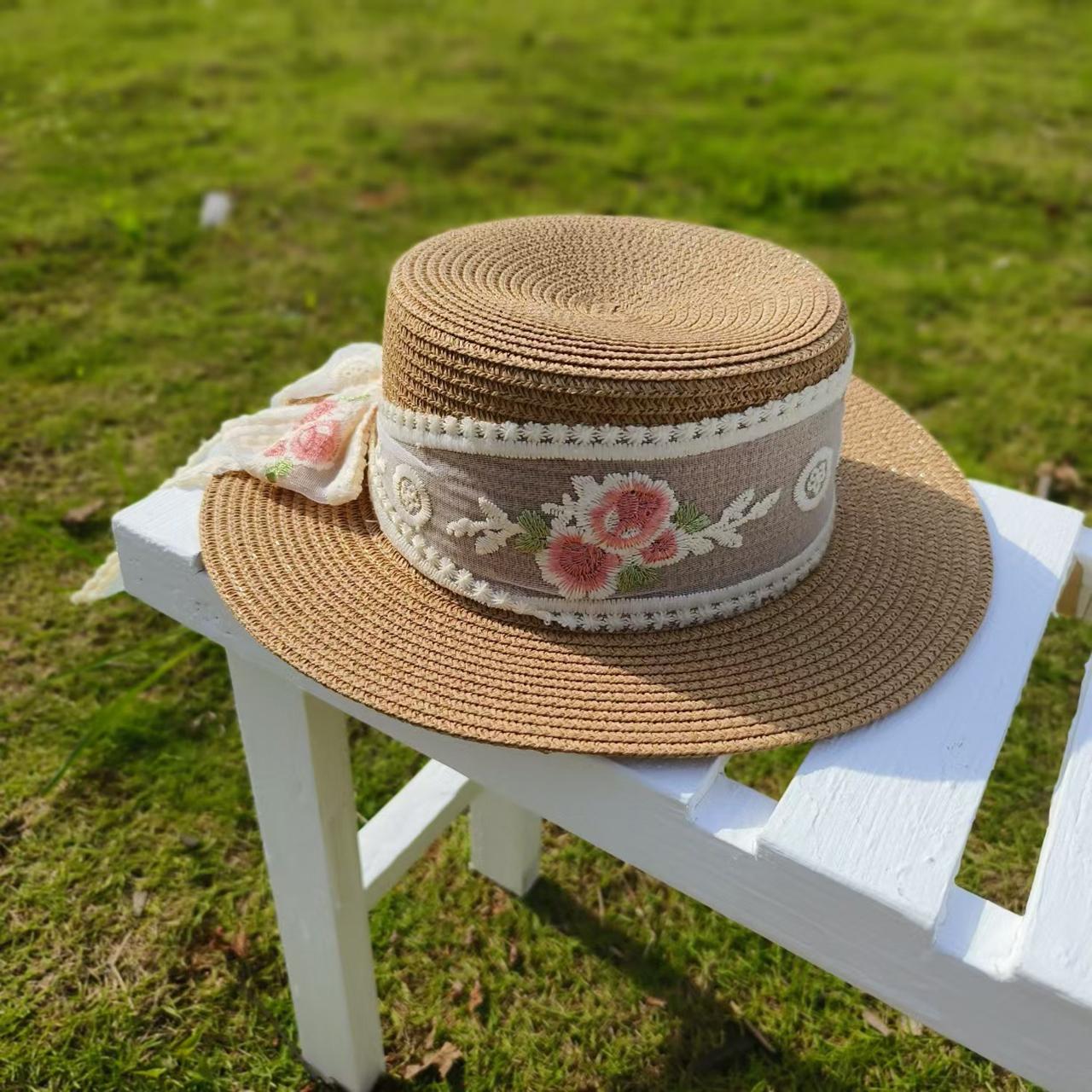 

Women Flat-Top Straw Hat Summer Lace Embroidery Flower Ribbon Bow Panama Cap Travel Beach Ladies Sunscreen Caps one size хакі