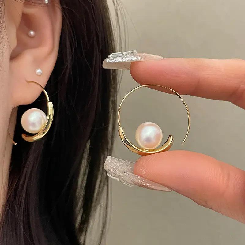 2025 Trendy French Pearl Earrings for Women: High-End Luxury Hoops with Elegant Style