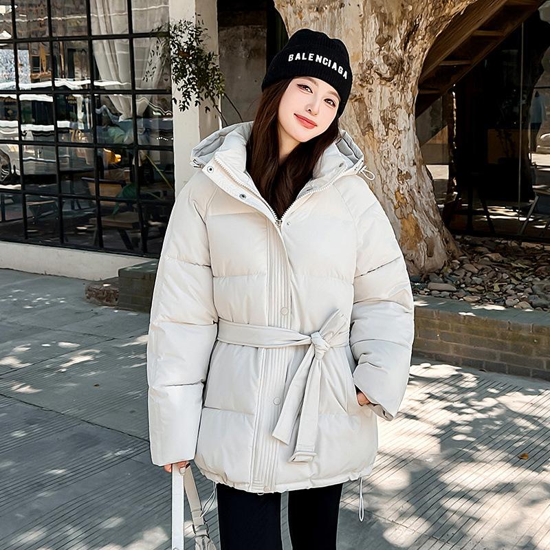 

Зимняя хлопковая одежда с подкладкой женская большого размера с капюшоном свободная с капюшоном с поясом корейская версия одежда-хлеб маленькие хлопковые куртки иностранные XXL