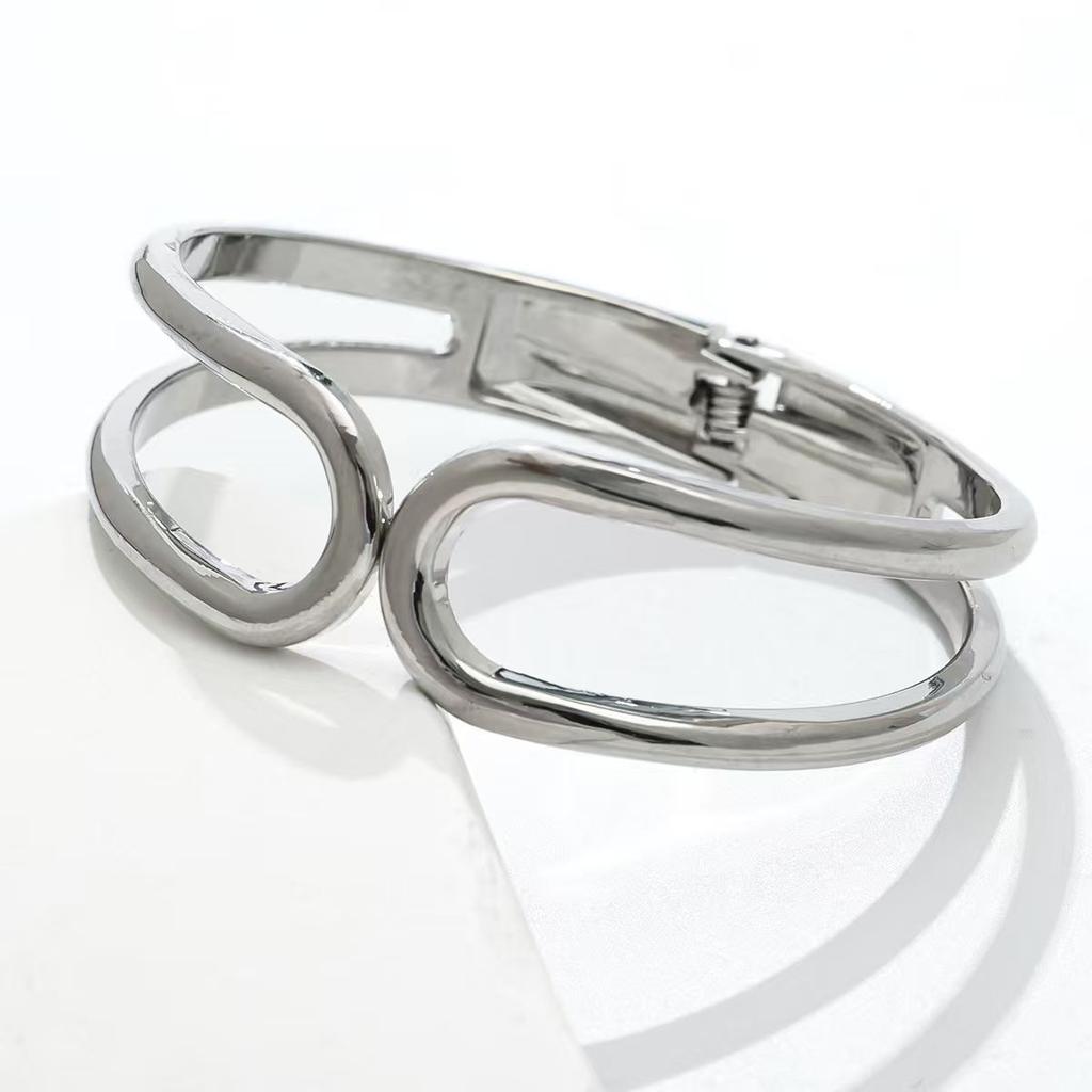 Bracelet INS Minimalist Irregular Wave Jewelry Metal Glossy Bracelet Ladies Jewelry