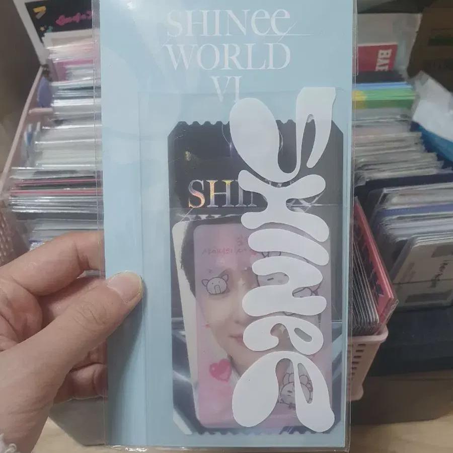 

Shinee World Ticket Photocard