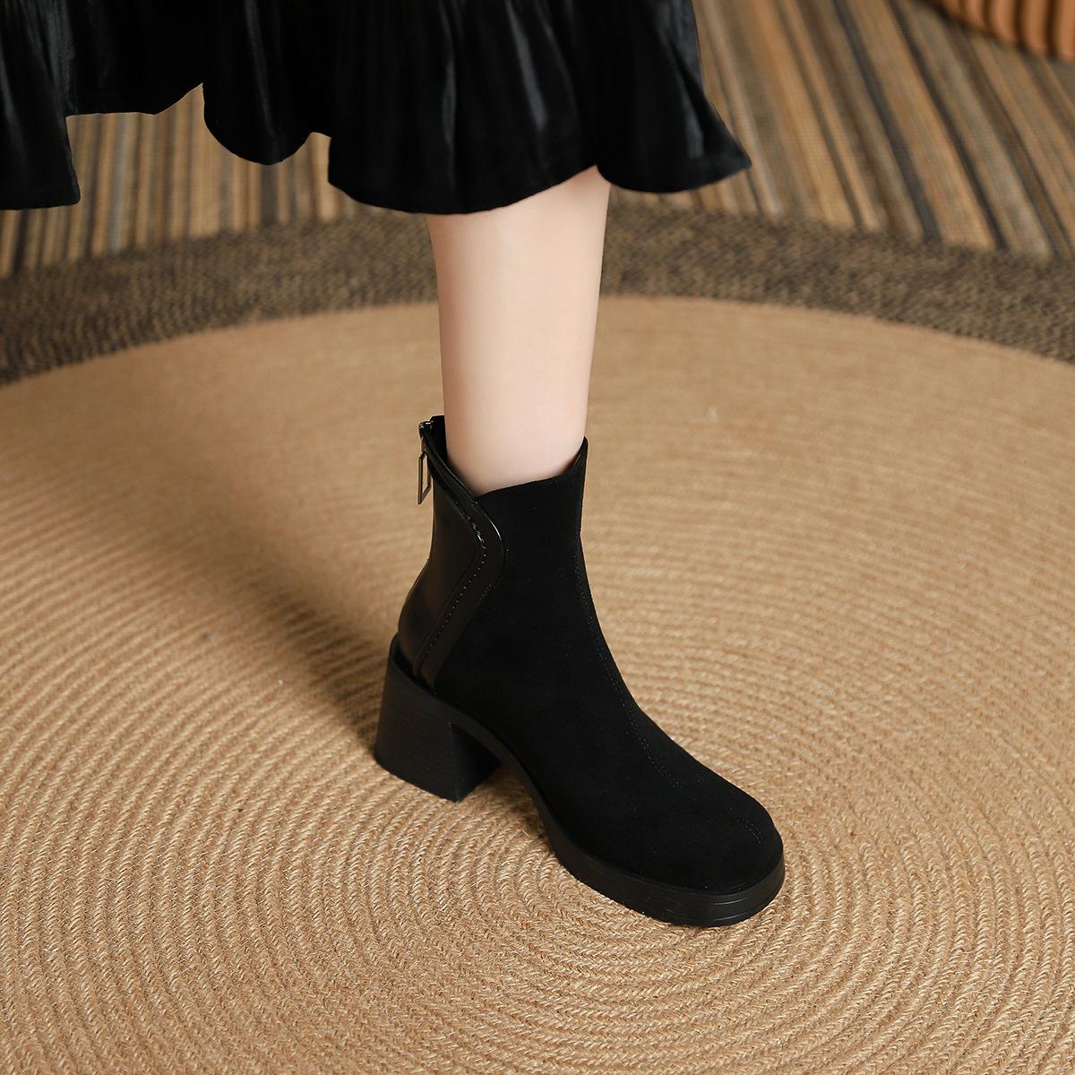 

High heels children s autumn and winter Martin boots brown high-end small short boots 2025 new retro spring and autumn single boots 35