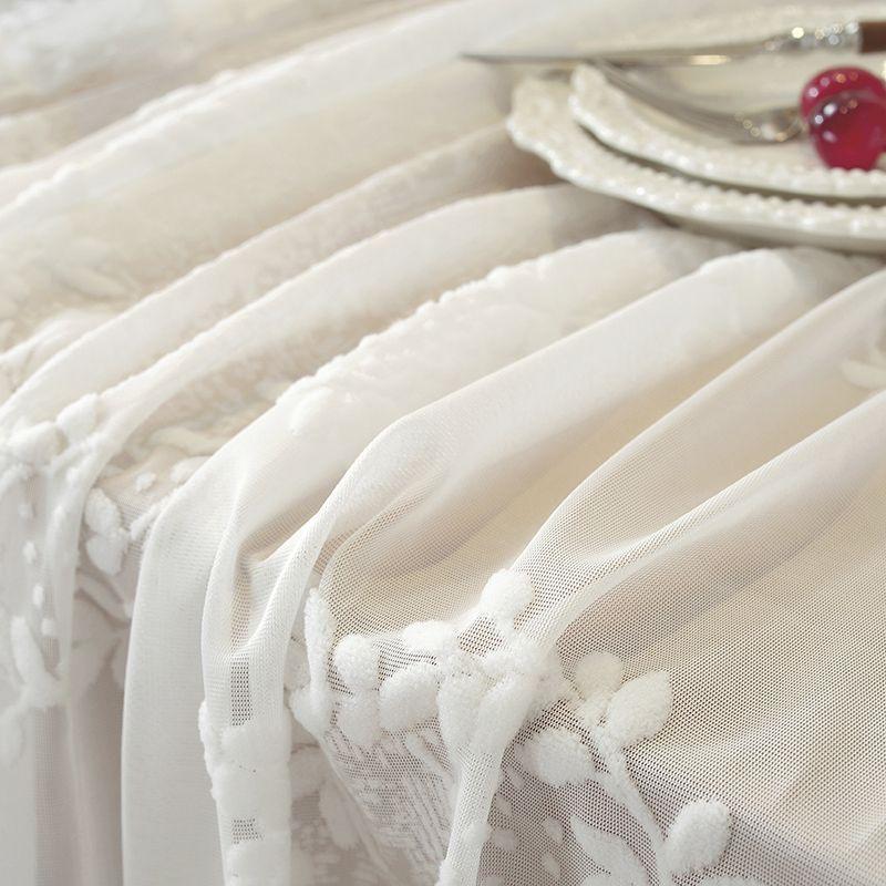 White Romantic Small Fresh Table Cloth Lace Jacquard Skirt Hem Rectangular Tablecloth Restaurant Decoration with Warm Placemats