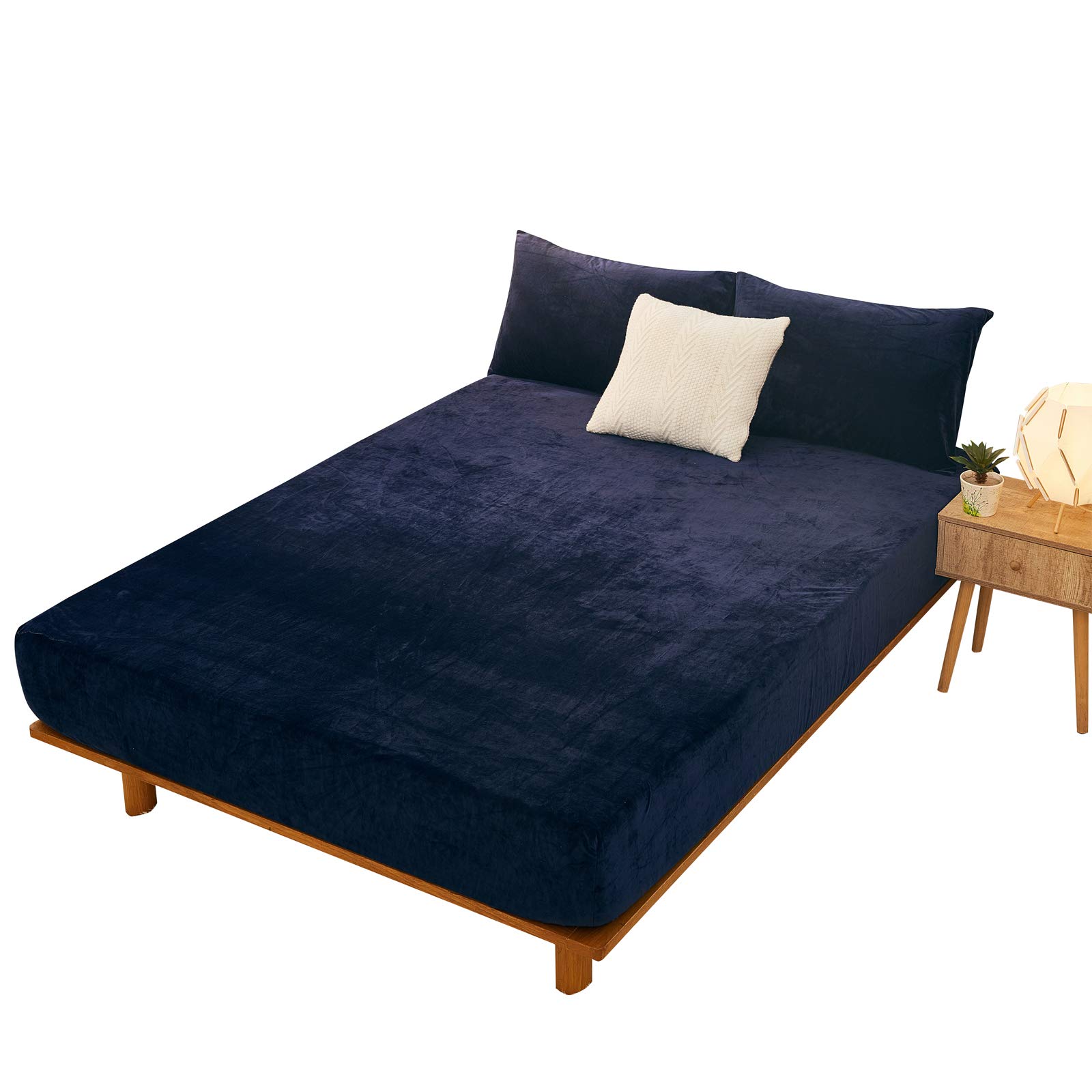 

Wide double fitted sheet/bedspread with elastic perimeter, microfiber, warm for winter, solid navy, 150 x 200 x 30 cm