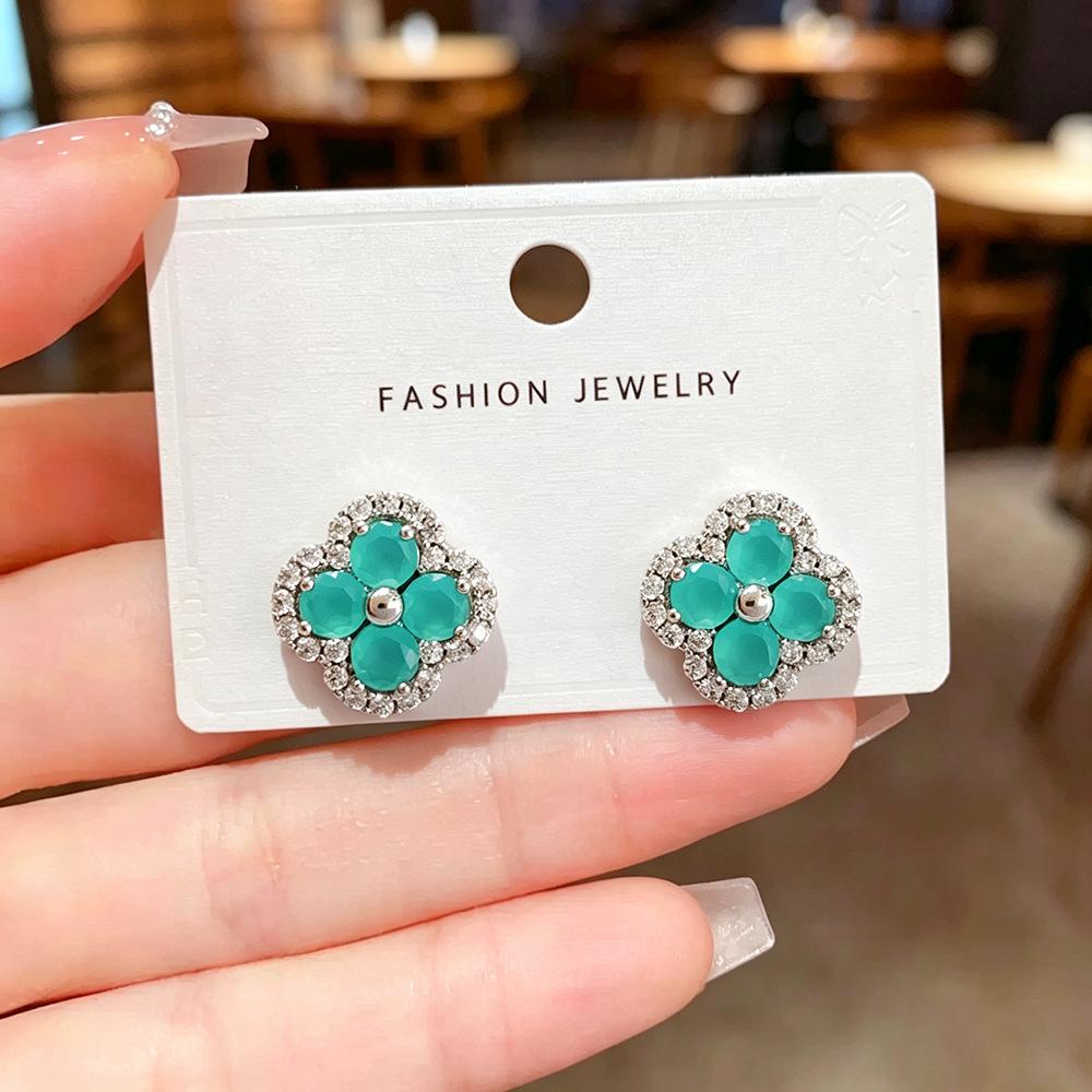 Exquisite Four-Leaf Clover Zirconia Stud Earrings - Sweet & Versatile Women’s Accessory