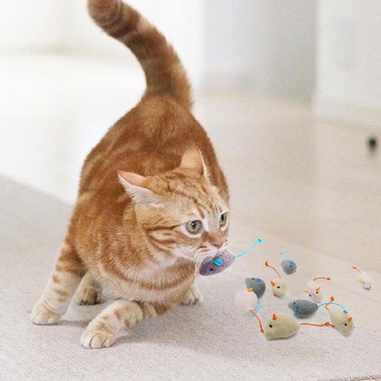 Mint-Scented Plush Mouse Toy for Cats - Durable and Interactive Pet Supply