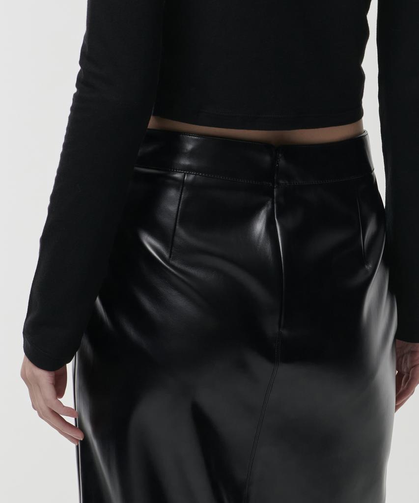 Musinsa Standard Woman Women'S Synthetic Leather Slit Long Skirt [Black]