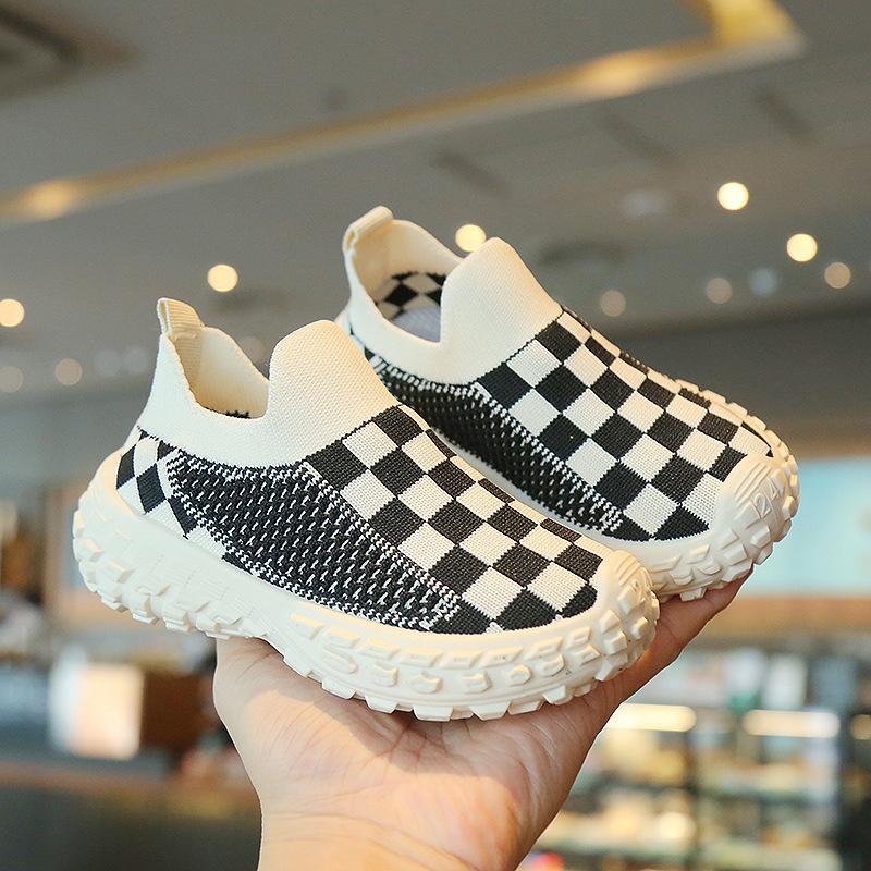 Sneakers Kinder 2025 Frühling Neue Jungen Freizeitsneaker Atmungsaktive Mesh-Schuhe Weiche Sohlen Frauen Kleinkinder Sportschuhe