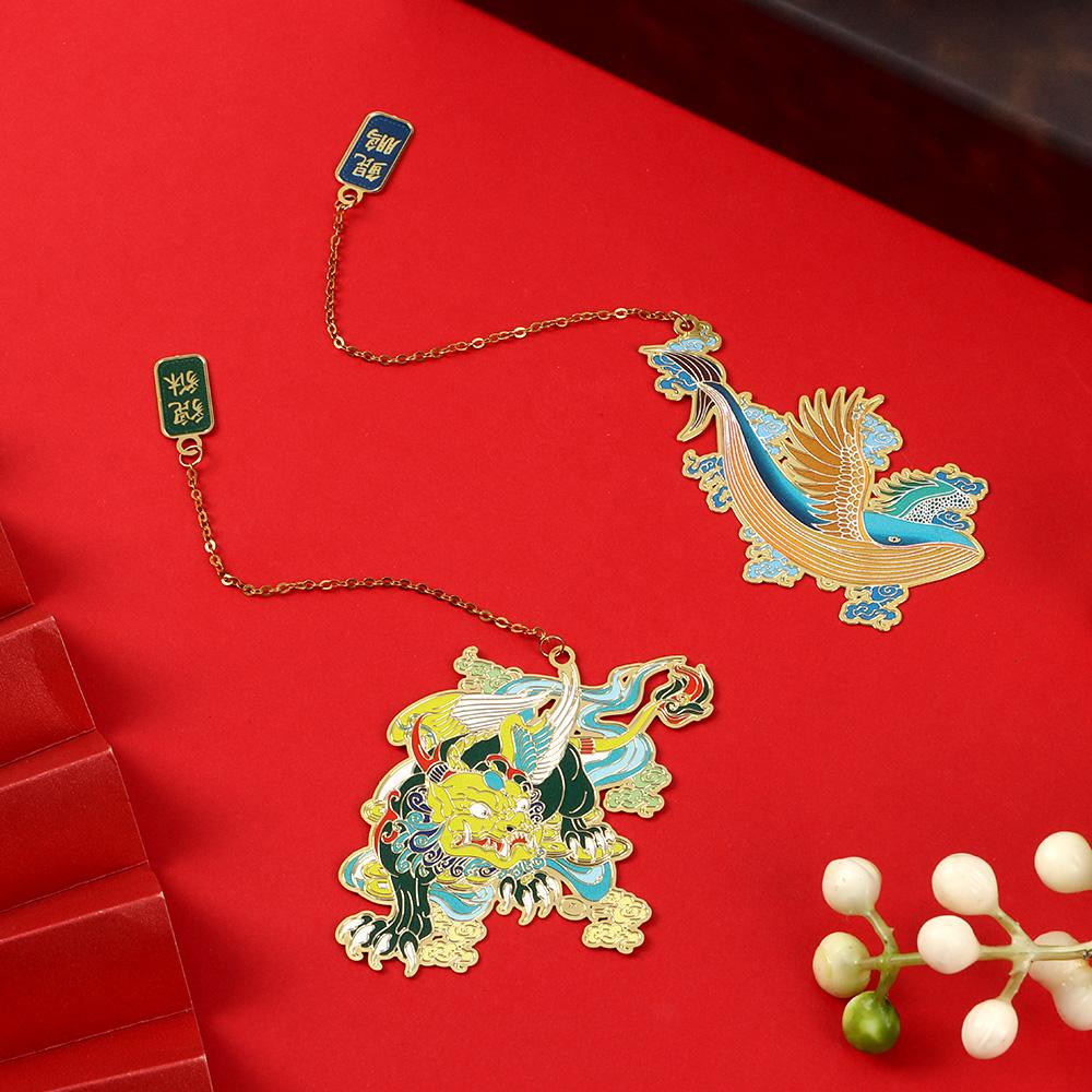 Chinese style Pendant Dragon Tiger Retro Metal Book Clip Painted Pagination Mark Brass Bookmark