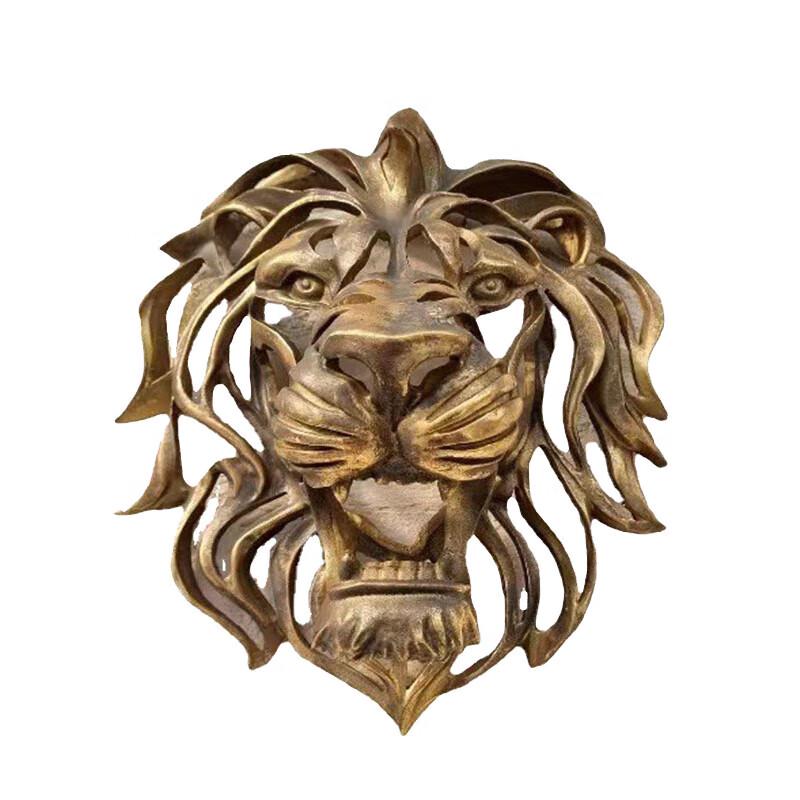 Настенная скульптура  Голова льва  из смолы