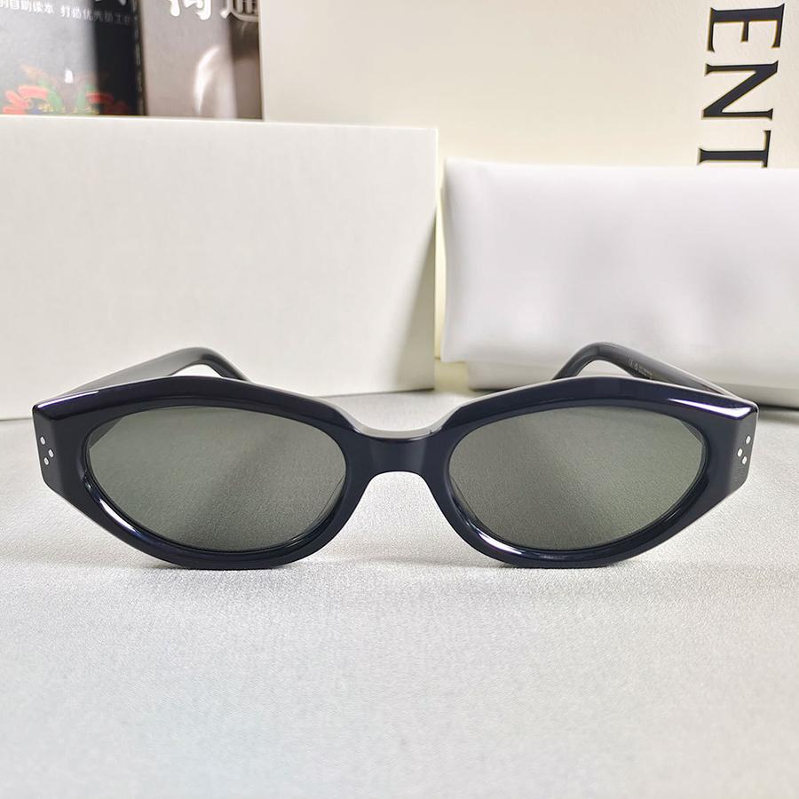 İdeal Bir Hediye Olarak Günlük Bilgisayar Kullanıcılarına Uygun Moda Klasik Kedi Gözü Unisex Gözlük Polarize Olmayan Moda Aksesuarı