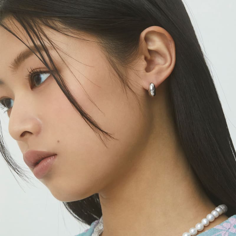 NEUF PIECE ASTERISK ONE TOUCH EARRINGS / small