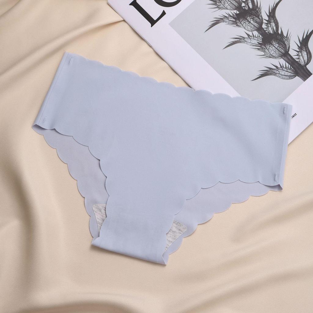 Ice Silk Seamless Low-Waist Women's Panties, Breathable with Pure Cotton Crotch, Butt Lifting, Slim Fit for Young Ladies.