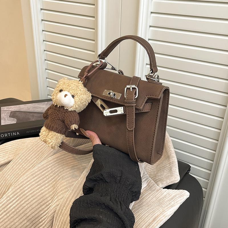 Ausgehen Handtasche Damen 2025 neue Umhängetasche High Sense Herbst und Winter beliebt super angesagt Schultertasche kleine quadratische Tasche