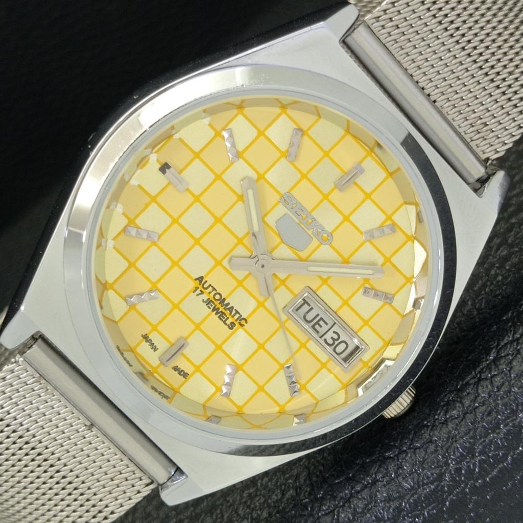 

AUTOMATIC SEIKO 5 JAPAN MENS 6309A REFURBISHED YELLOW COLOR DIAL WATCH a440272-4 Sk-a440272