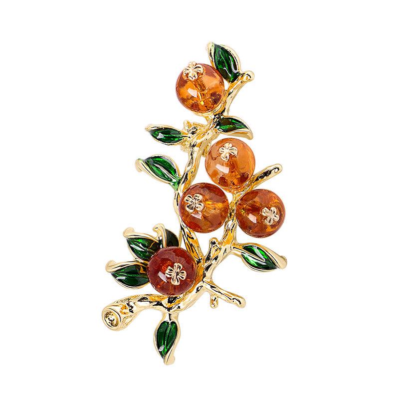 SKEDS Creative Classic Enamel Berry Persimmon Badges Pins For Women Lady Elegant Vintage Drip Oil Brooches Coat Suit Buckle Pin