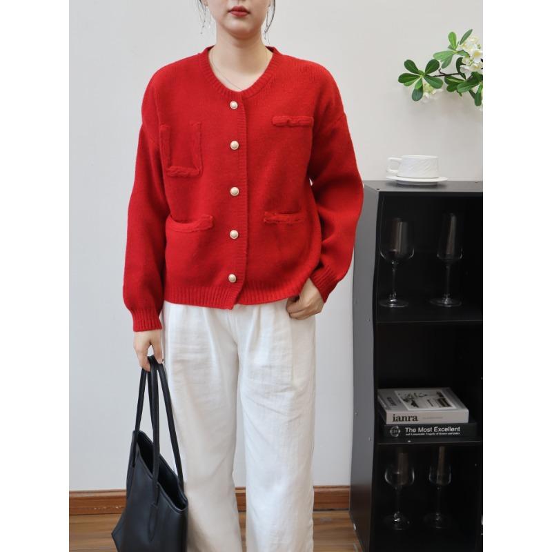 Autumn and winter new temperament knitted cardigan gentle lazy wind soft waxy sweater jacket women