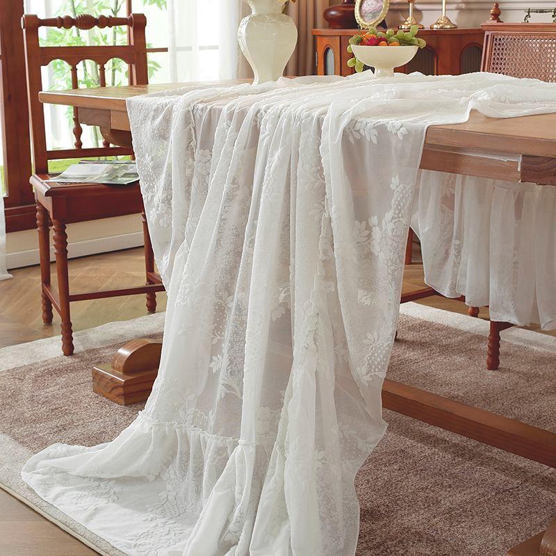 White Romantic Small Fresh Table Cloth Lace Jacquard Skirt Hem Rectangular Tablecloth Restaurant Decoration with Warm Placemats