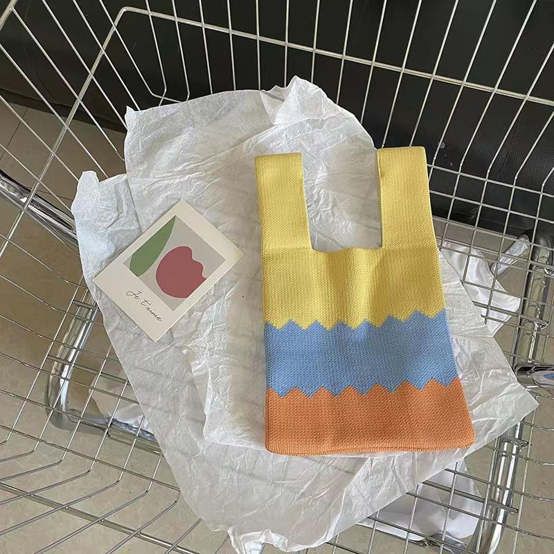 Women's Knot Wrist Bag Handmade Knitted Bag Portable Mini Striped Tote Bucket Phone Bags Large Capacity Autumn Winter Handbags