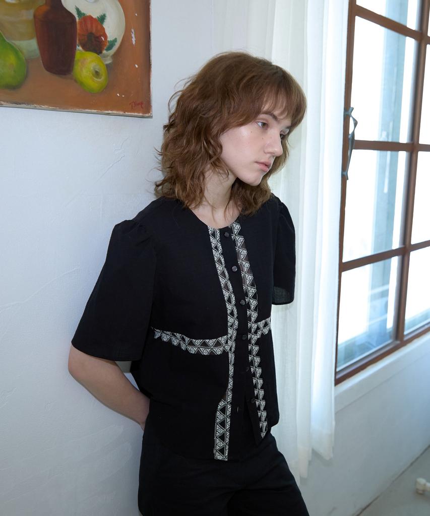 WIOE Lily Lace Contrast Blouse_Black