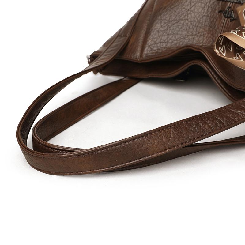 Large Capacity Commuter Shoulder Bag PU Retro Hand Tote Bag