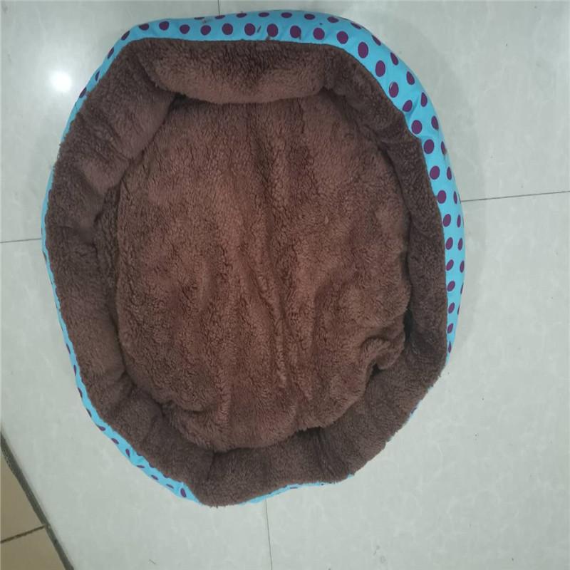 Pet Supplies Hundehüttenunterlage mit Punktmuster, achteckig, groß 58 * 45 * 11CM