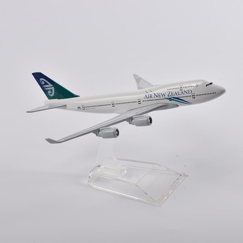 1/400 Scale  Air New Zealand B747 Airplane Model Aircraft Diecast Metal Planes