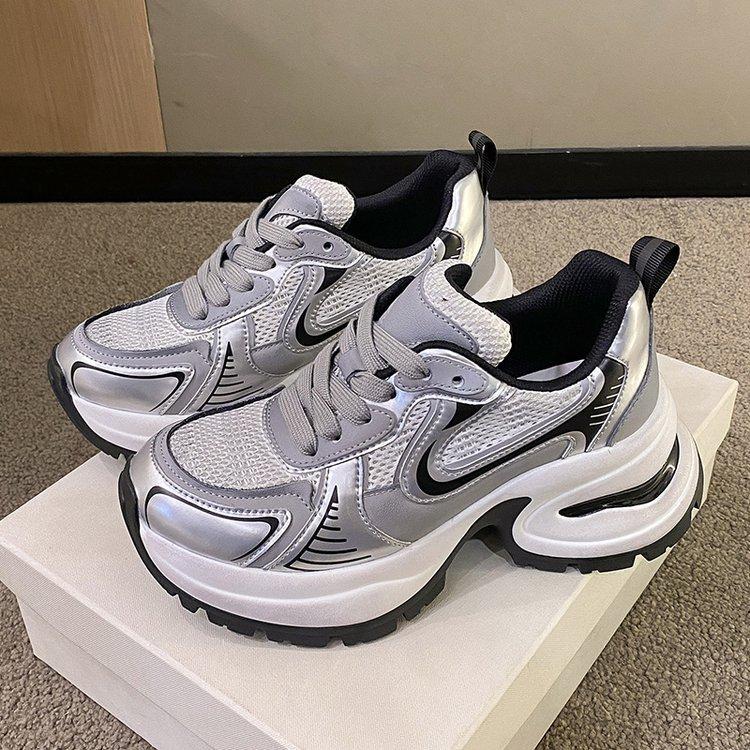 Fashion Silver Increase  Thick Bottom Sneakers Female 2024 Fall and Winter New Leather Casual Pops Shoes Sneakers Women Hot Style