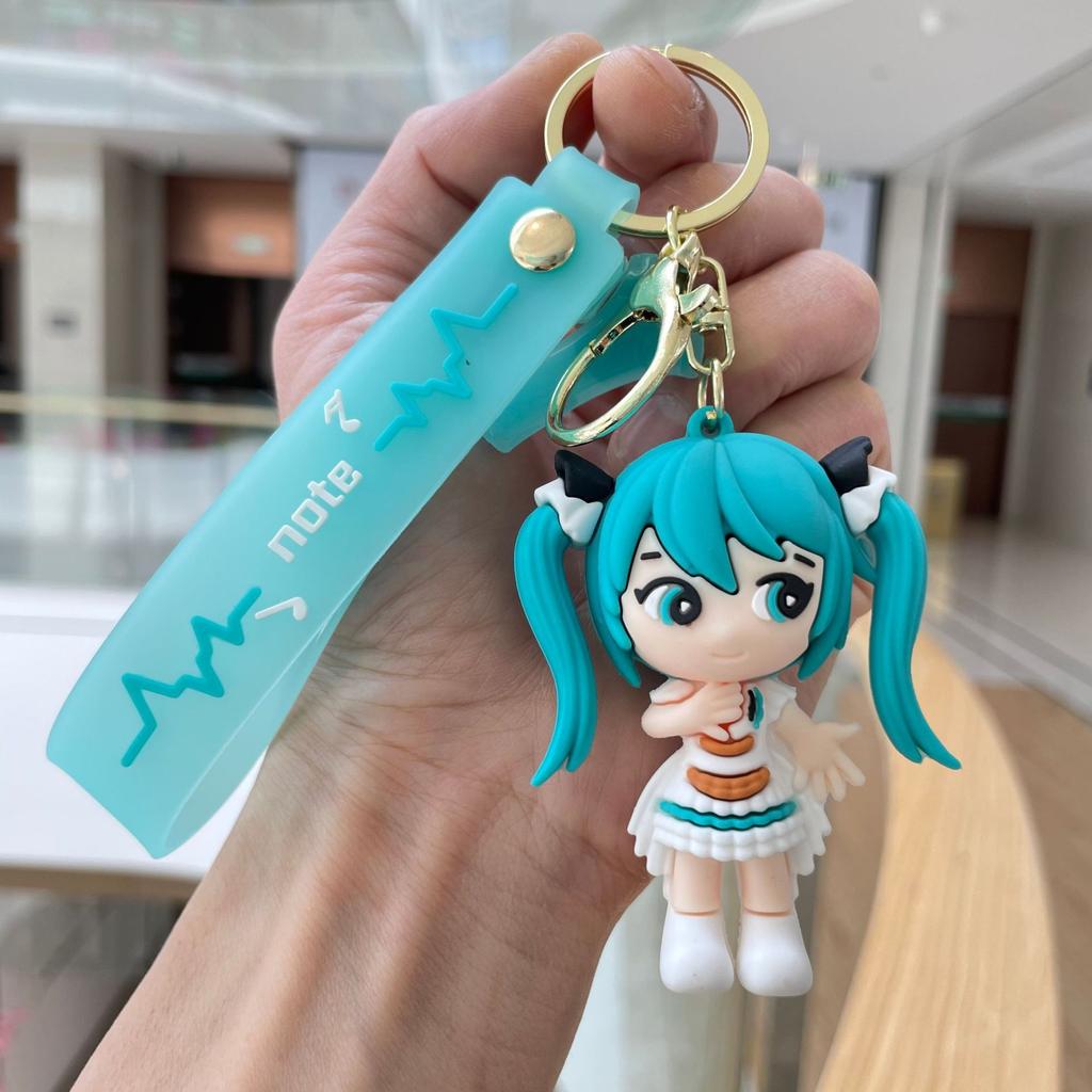 Kawaii Hatsune Miku Keychain Anime Doll Bag Pendant Cartoon Small Decoration Accessories Car Key Chain Backpack Charm Gifts