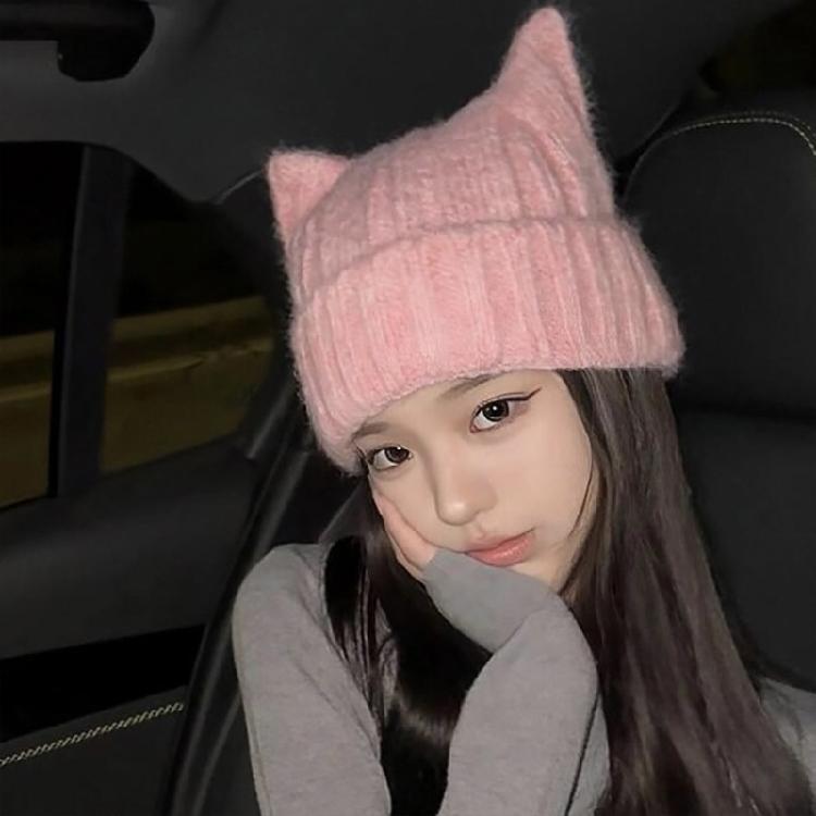 Crochet Devil Ear Hat for Women and Girl Popular 2000S Beanies Hat Soft Pullover Hat for Daily Use Outdoor Winter Headpiece