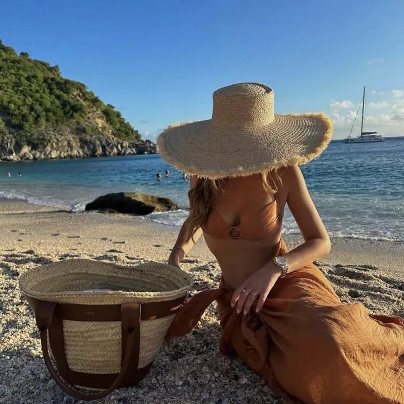Neue Mode 18cm Breiter Rand Natürlicher Raffia Sonnenhut für Damen Vintage Handgewebter Strohhut Urlaubs Sonnenschutz Designer Strandhut