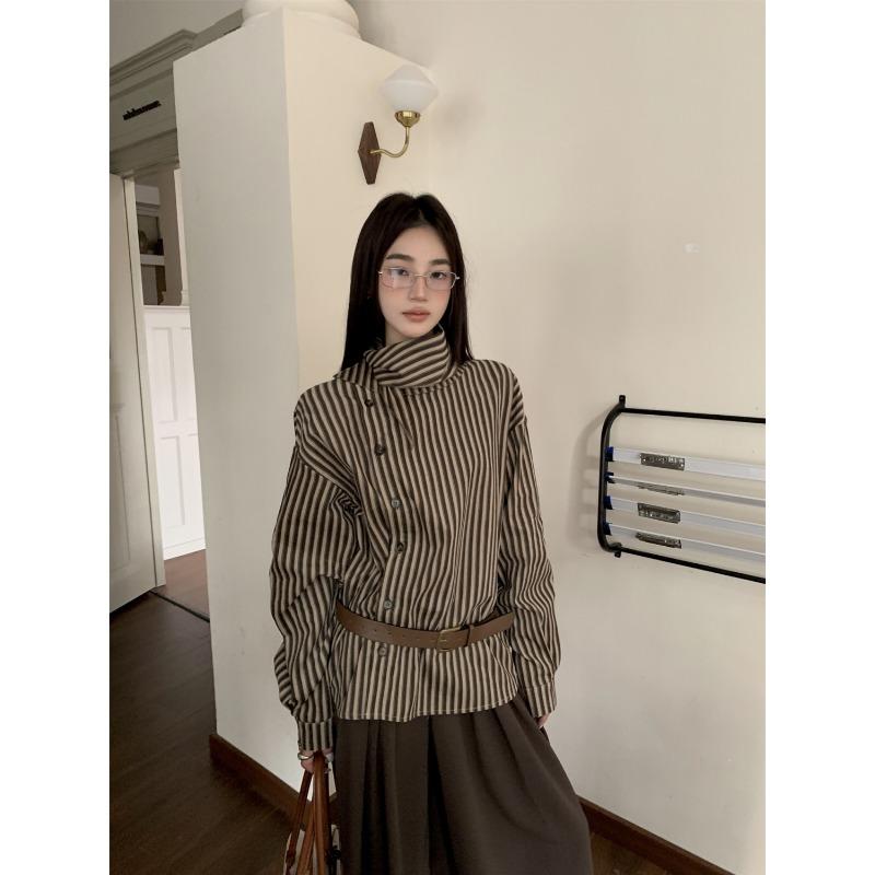Randig långärmad skjorta i fransk stil med diagonal knäppning för dam. Ny koreansk halvpolo. Mångsidig topp.