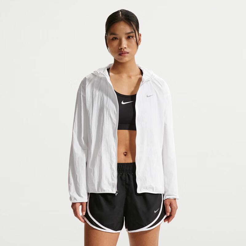 Nike Women s Sportswear Woven Hooded Jacket S