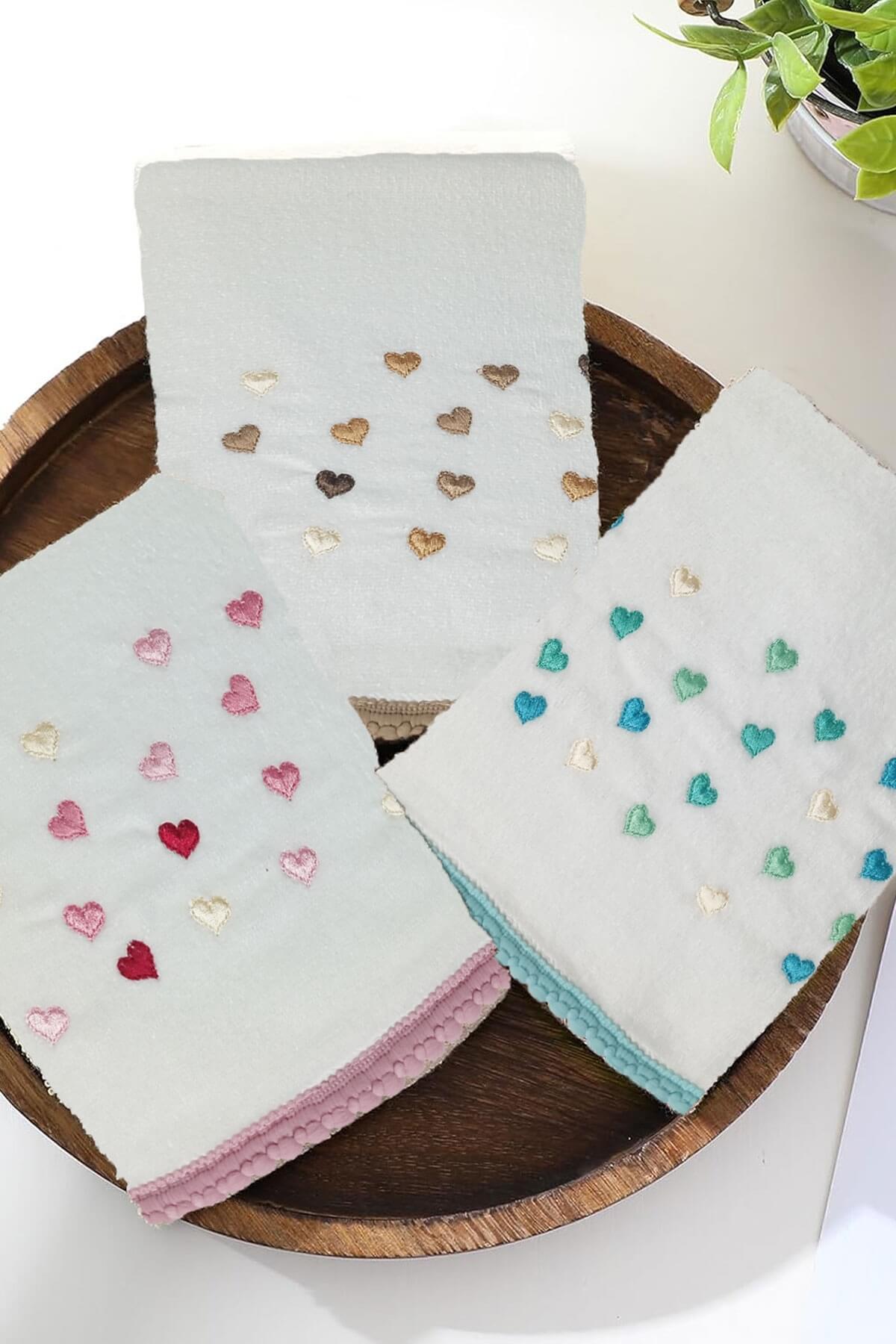 

3 Piece Colorful Heart Water Stone Edge Embroidered Towel Set 50X90 Cm