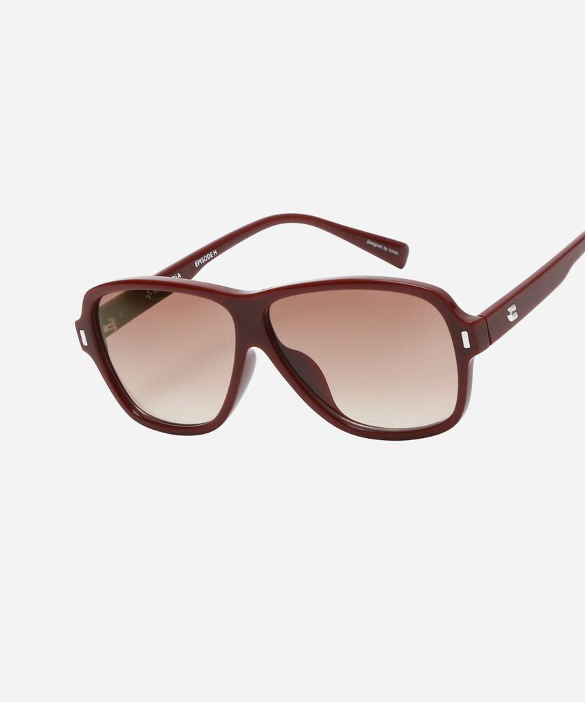 Neotelia Rek · Burgundy