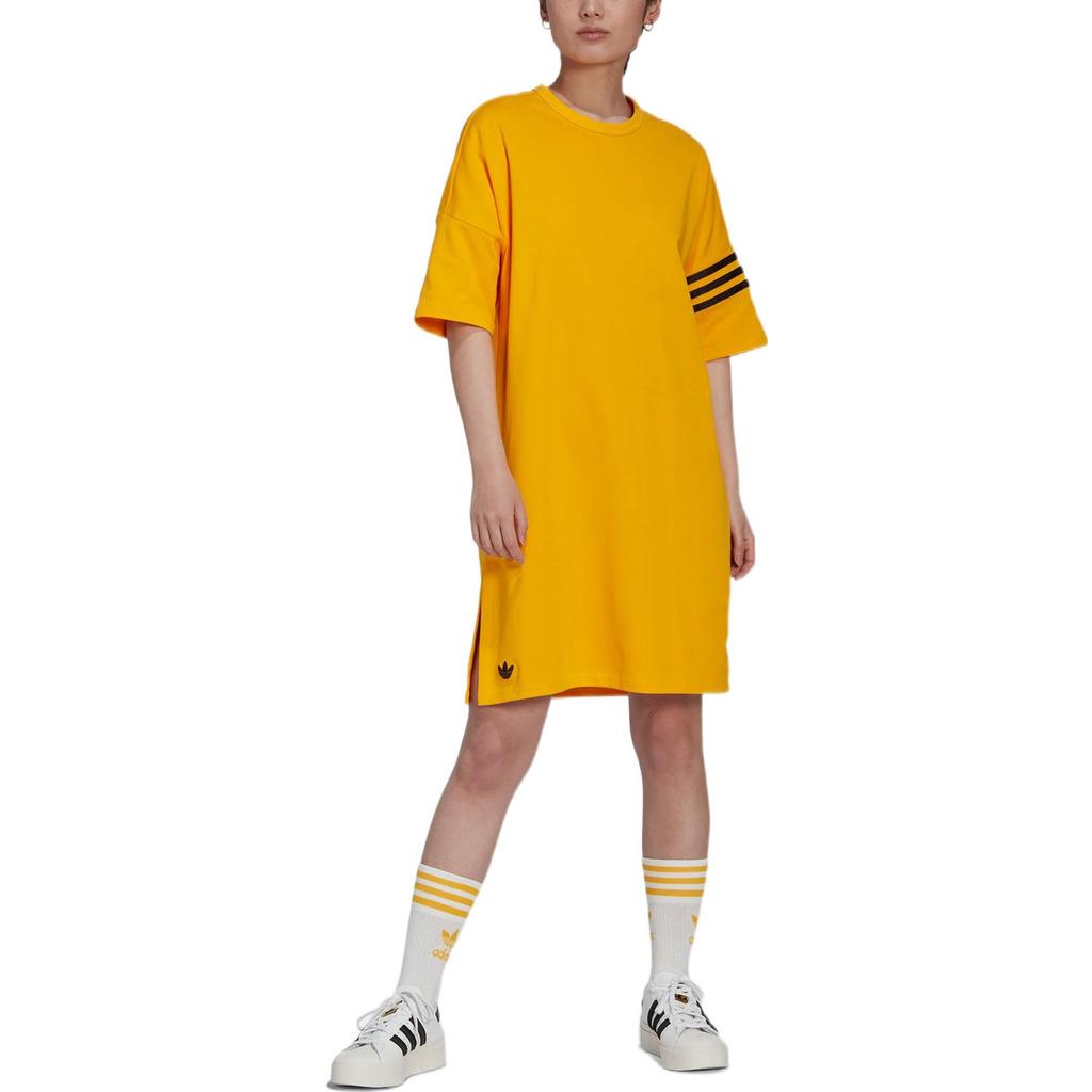 adidas Originály Jednobarevné Logo Kulatý Výstřih Svetrové Šaty Dámské Šaty Žluté HM1748